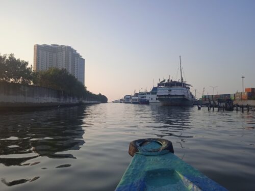 Mengarungi Goyangan Ombak Sunda Kelapa